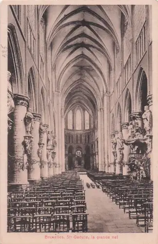 Bruxelles, Ste Gudule, la grande nef -803734