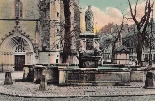 Neumarkt-Brunnen -804282