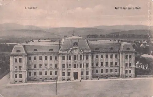 Trencsén. Igazságügyi palota -804880