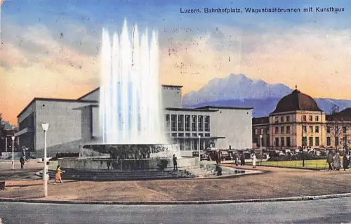 Luzern. Bahnhofplatz, Wagenbachbrunnen mit Kunsthaus -805266
