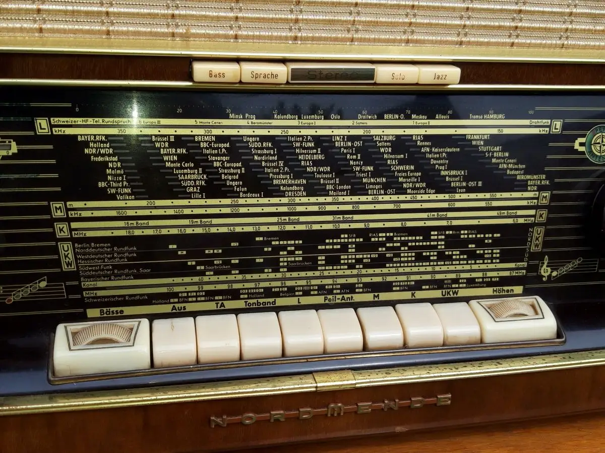 Nordmende Tannhäuser Stereo T.Nr. U330 - Röhrenradio 11