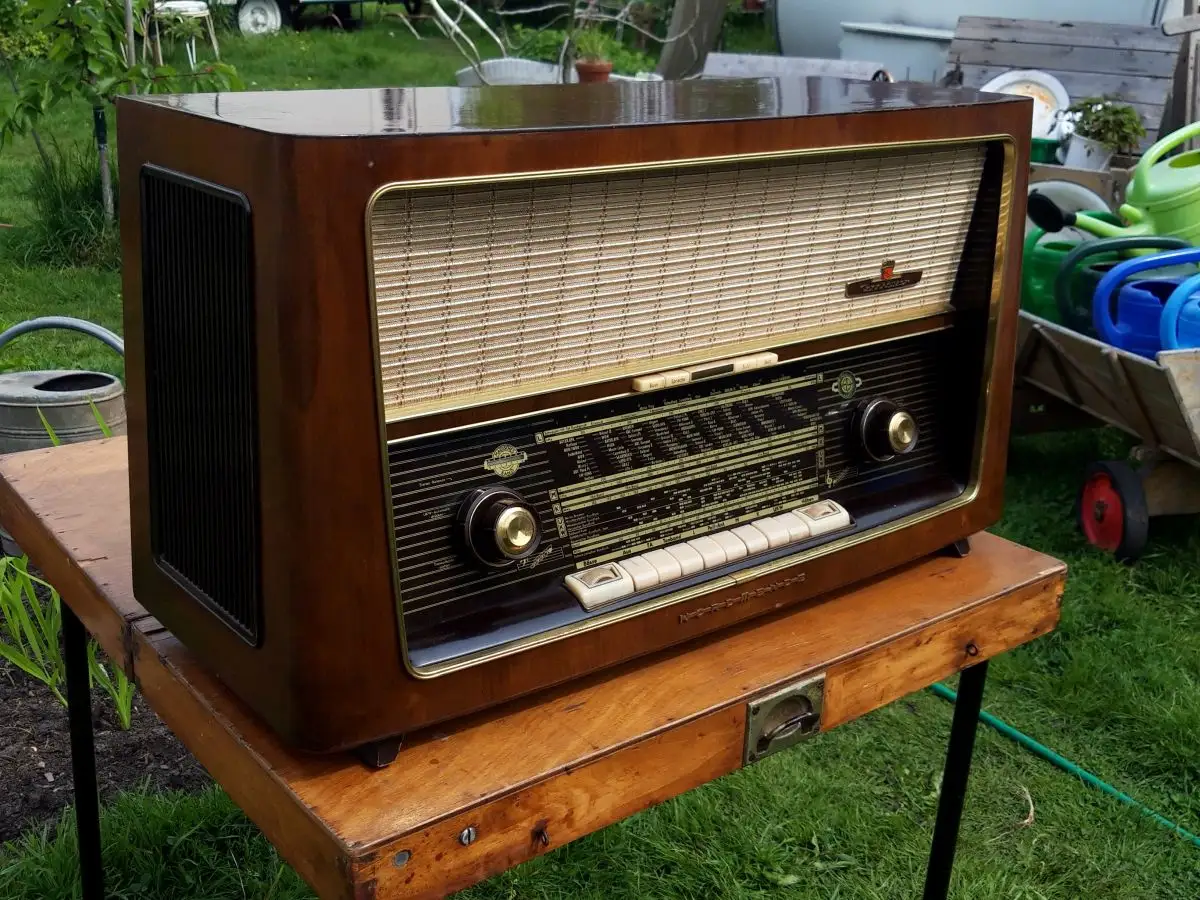 Nordmende Tannhäuser Stereo T.Nr. U330 - Röhrenradio 3