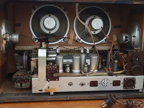 Saba Meersburg Automatic 6-3D - Röhrenradio