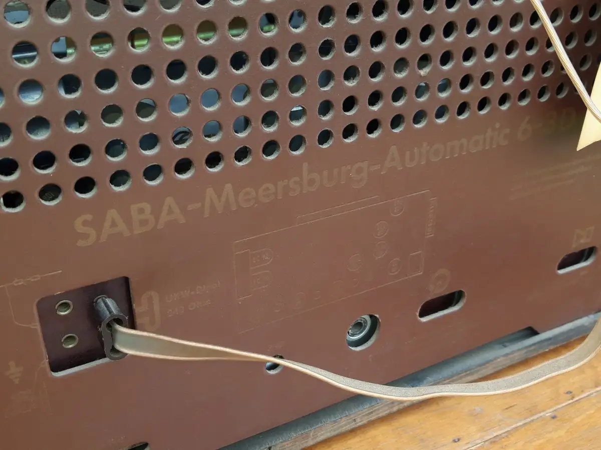 Saba Meersburg Automatic 6-3D - Röhrenradio 21