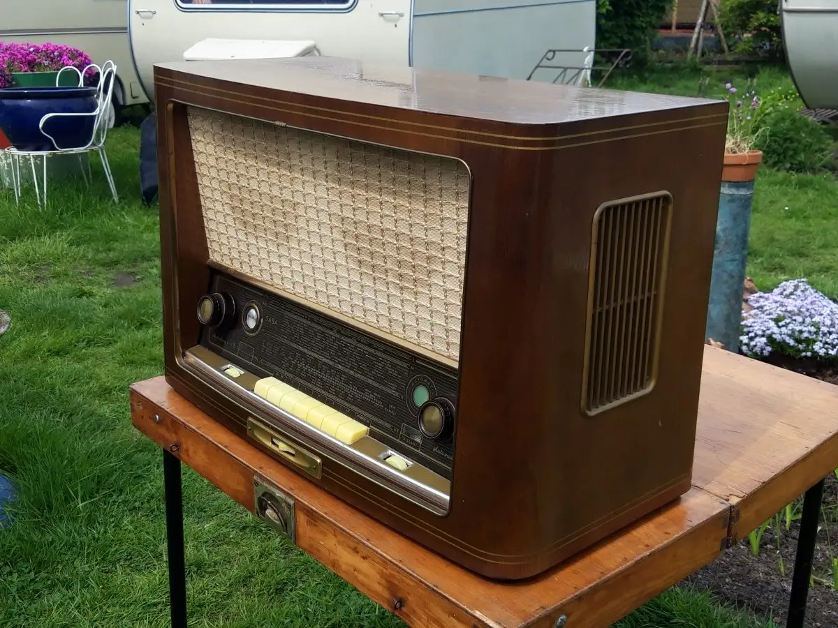 Saba Meersburg Automatic 6-3D - Röhrenradio 4