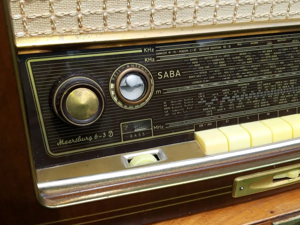 Saba Meersburg Automatic 6-3D - Röhrenradio 9