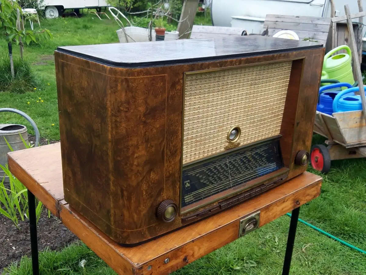 Grundig Typ 5005W - Röhrenradio 1