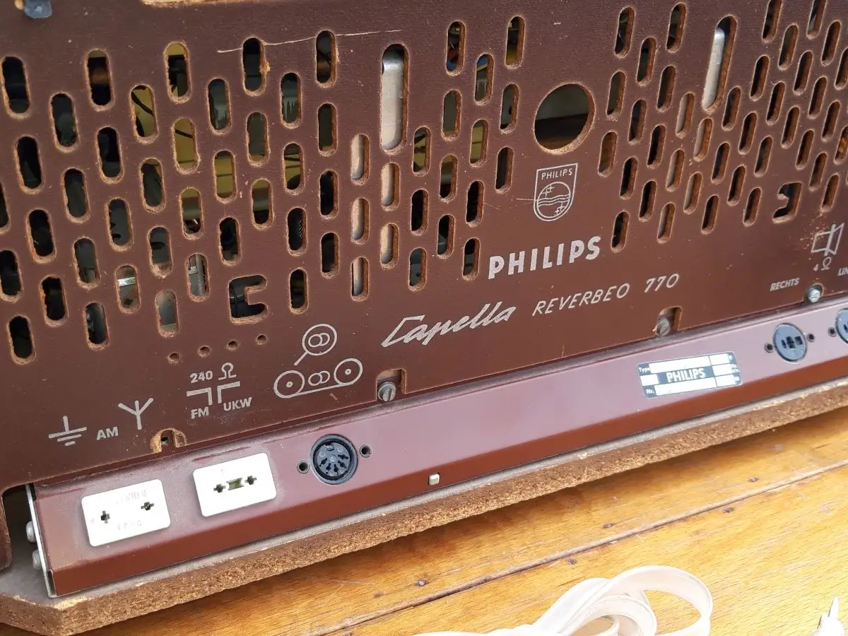 Philips Capella Reverbeo 770 Vollstereo – Eines der letzten Röhrenradios 22