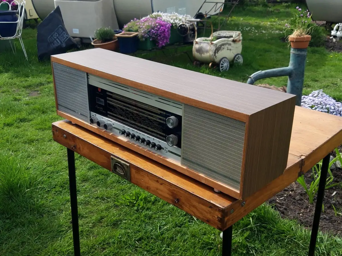 Philips Capella Reverbeo 770 Vollstereo – Eines der letzten Röhrenradios 3