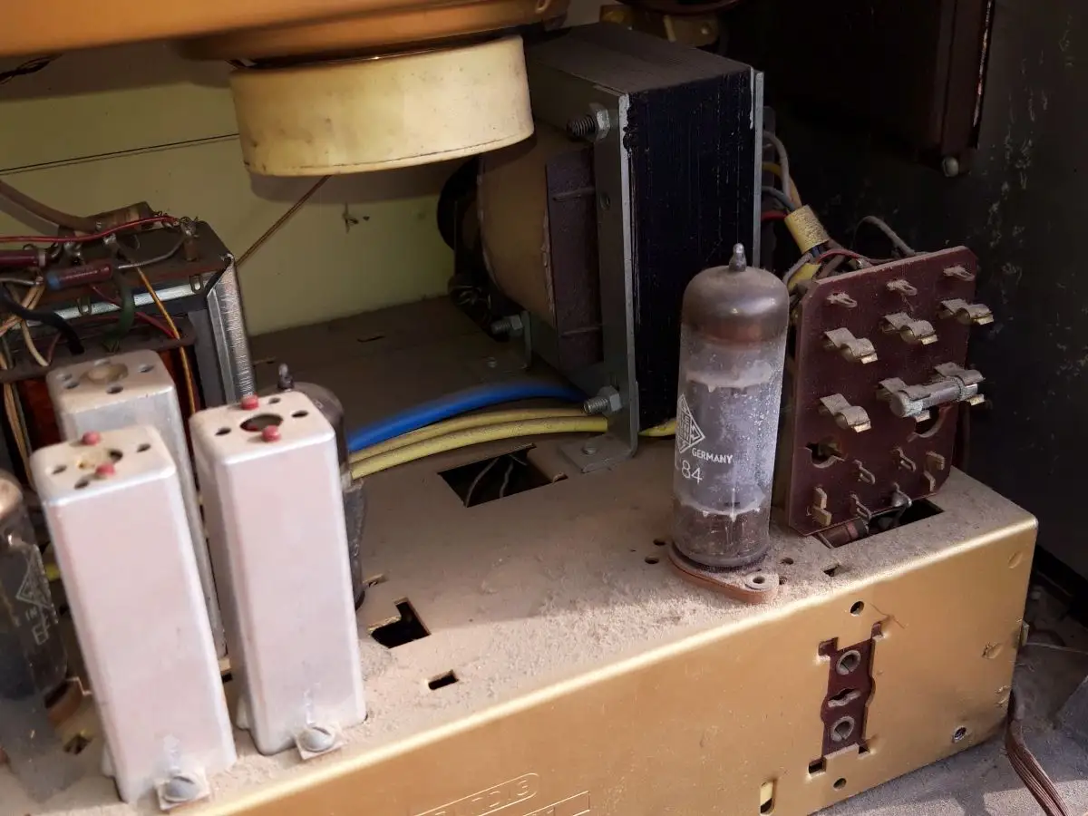  Grundig Type 3090/56 „Fern-Dirigent“ - seltenes, helles Gehäuse - Röhrenradio 17