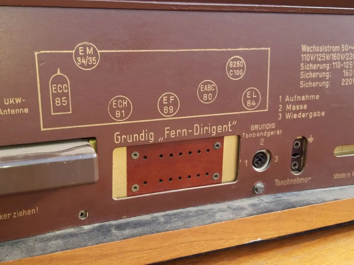  Grundig Type 3090/56 „Fern-Dirigent“ - seltenes, helles Gehäuse - Röhrenradio 19