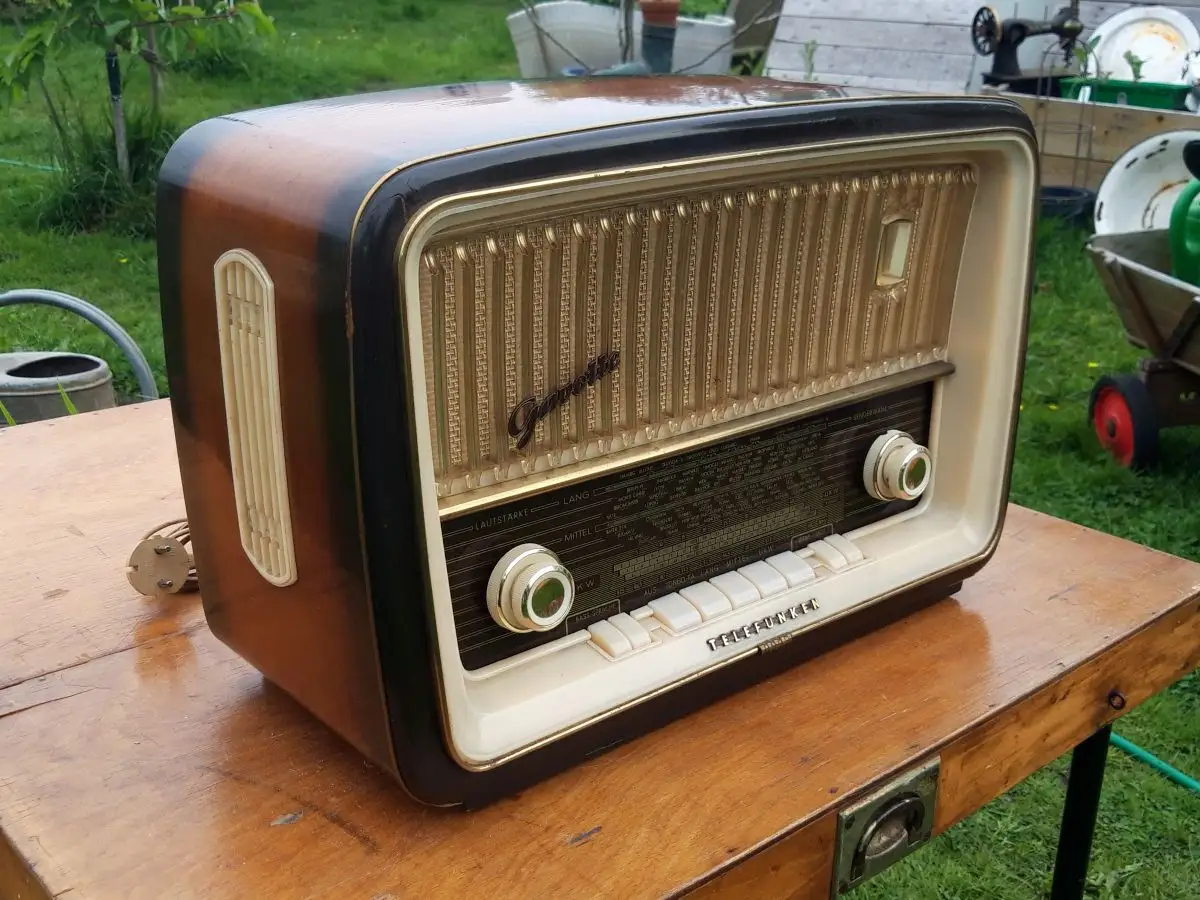 Telefunken Gavotte 1063    - Röhrenradio 2