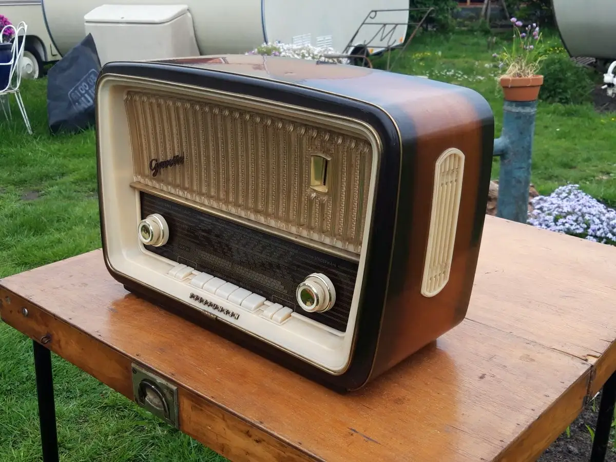 Telefunken Gavotte 1063    - Röhrenradio 3