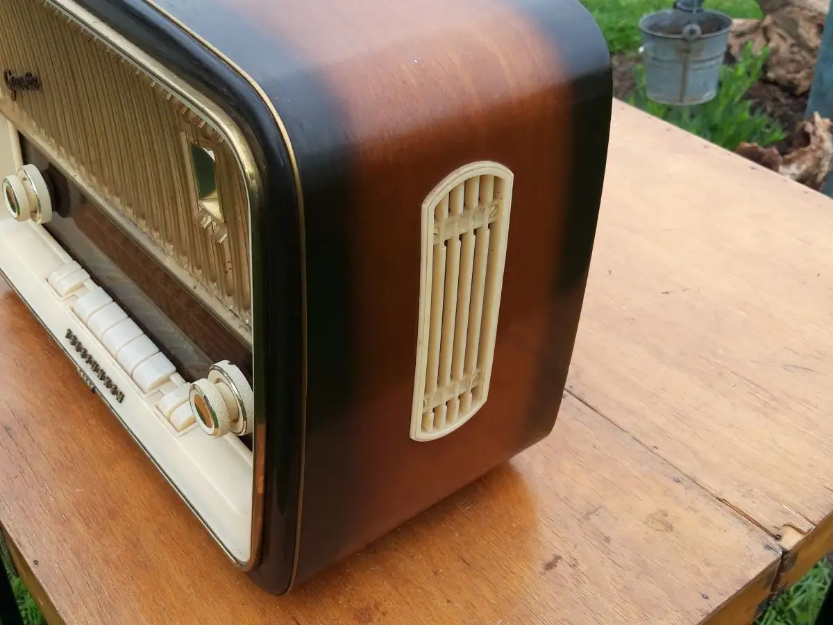 Telefunken Gavotte 1063    - Röhrenradio 4