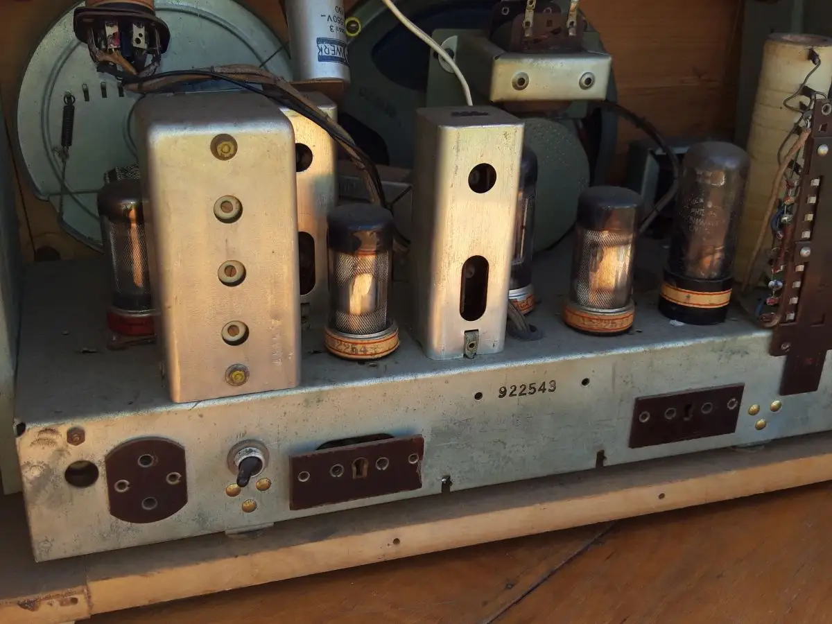 Nr. 19 AGA and Aga-Baltic Radio – Typ 1842 – Baujahr 1942 - Schweden - Röhrenradio 11