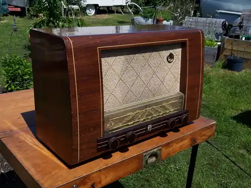 Nr. 20 Philips Jupiter – Baujahr 1951/52 - Röhrenradio
