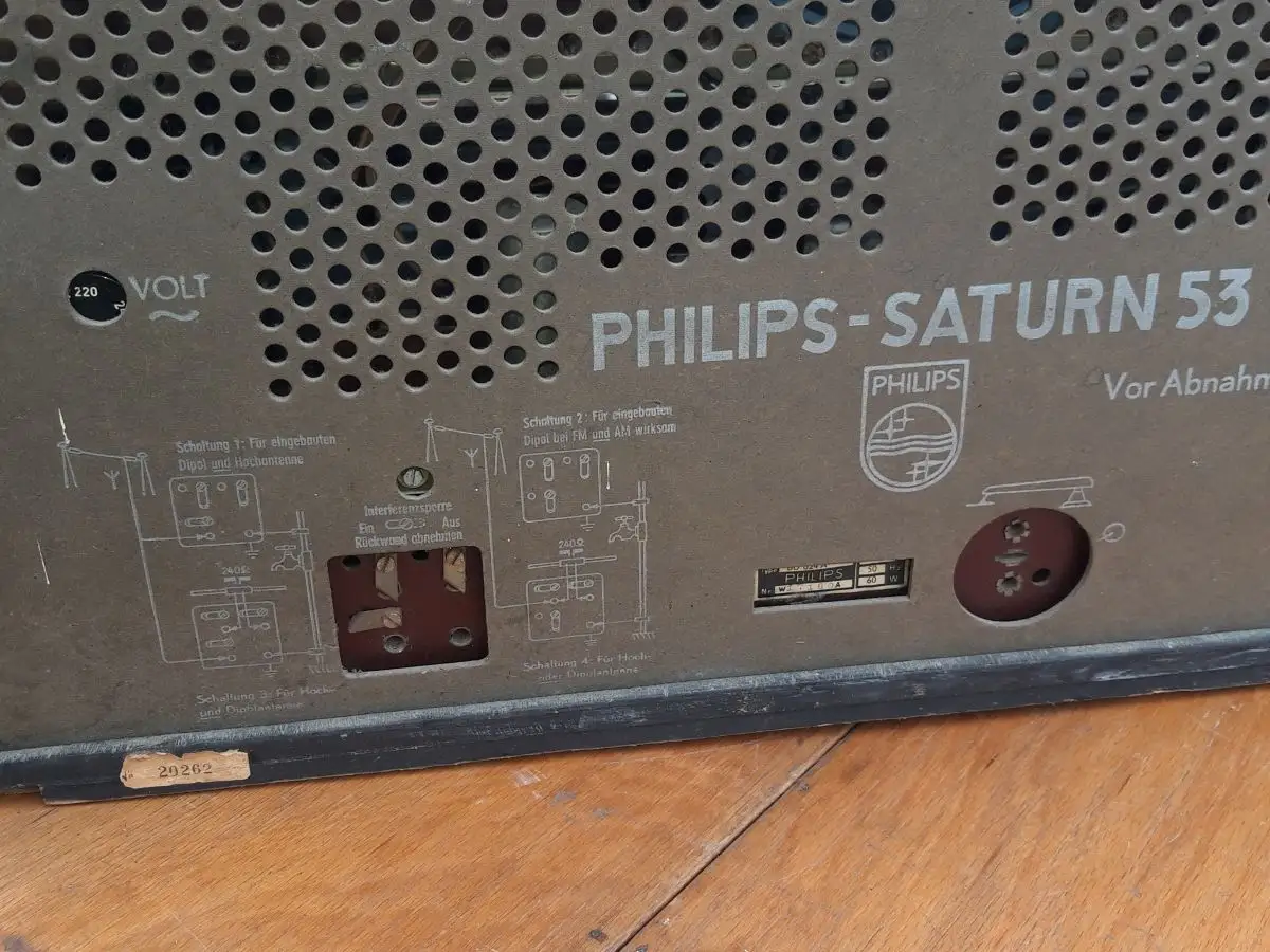 Nr. 32 Philips Saturn 53 Typ BD 624 A – Baujahr 1952/53 - Röhrenradio   21