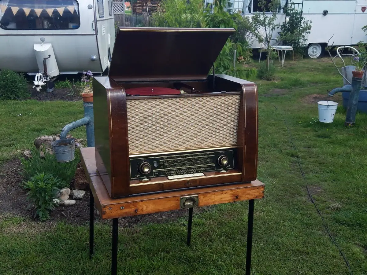 Nr. 33 Siemens Phonosuper K43 mit Plattenspieler und original Schaltplan – Baujahr 1954/55 - Röhrenradio   0