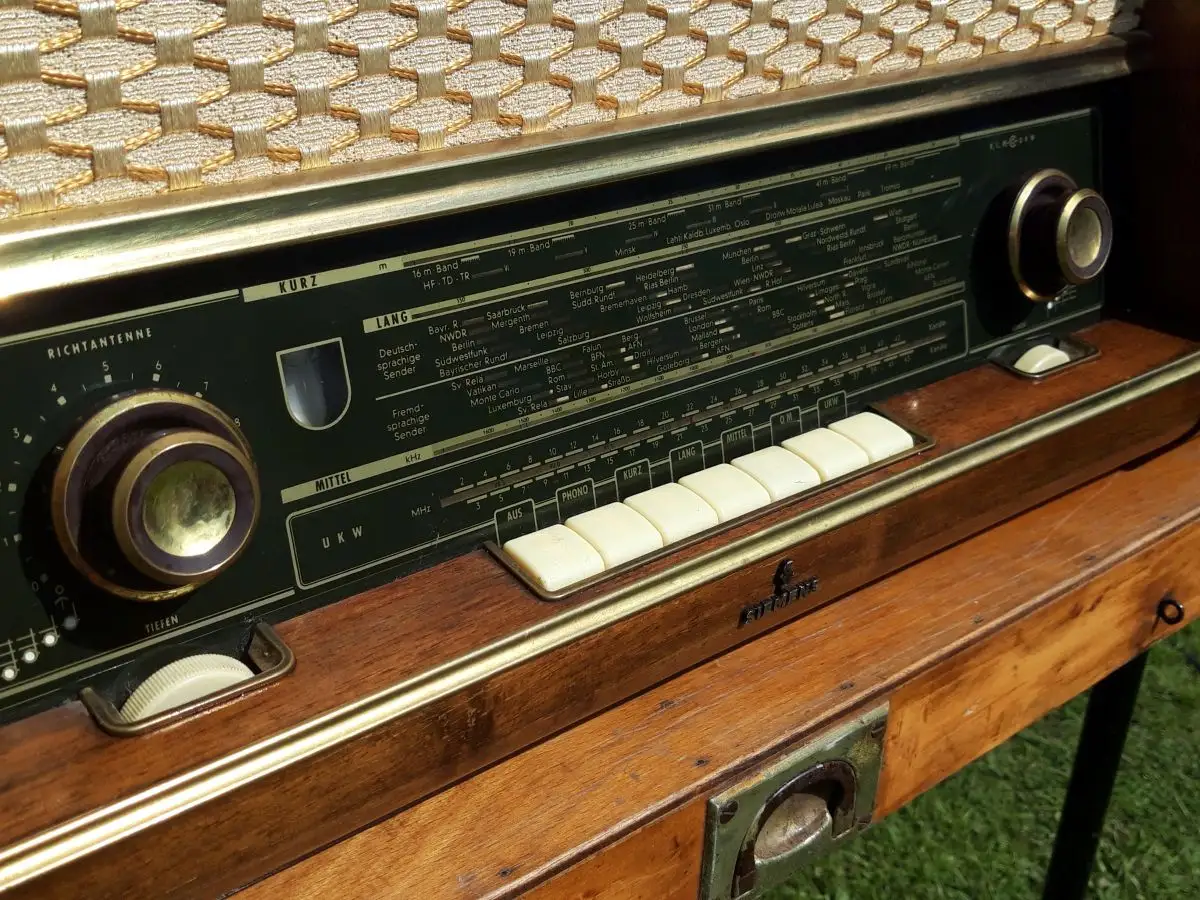 Nr. 33 Siemens Phonosuper K43 mit Plattenspieler und original Schaltplan – Baujahr 1954/55 - Röhrenradio   11