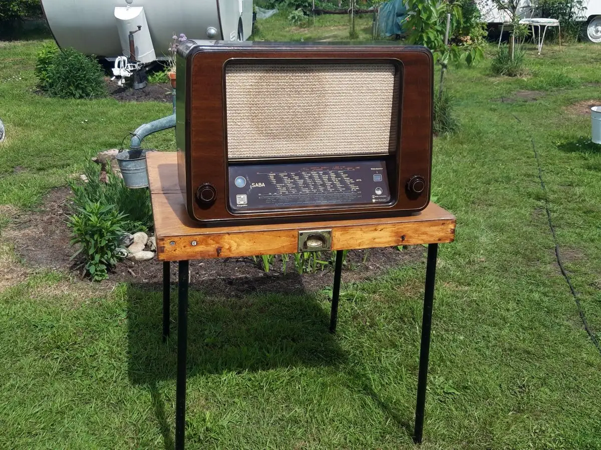 Nr. 34 Saba Bodensee W52 mit original Schaltplan – Baujahr 1951 – 53 - Röhrenradio   1