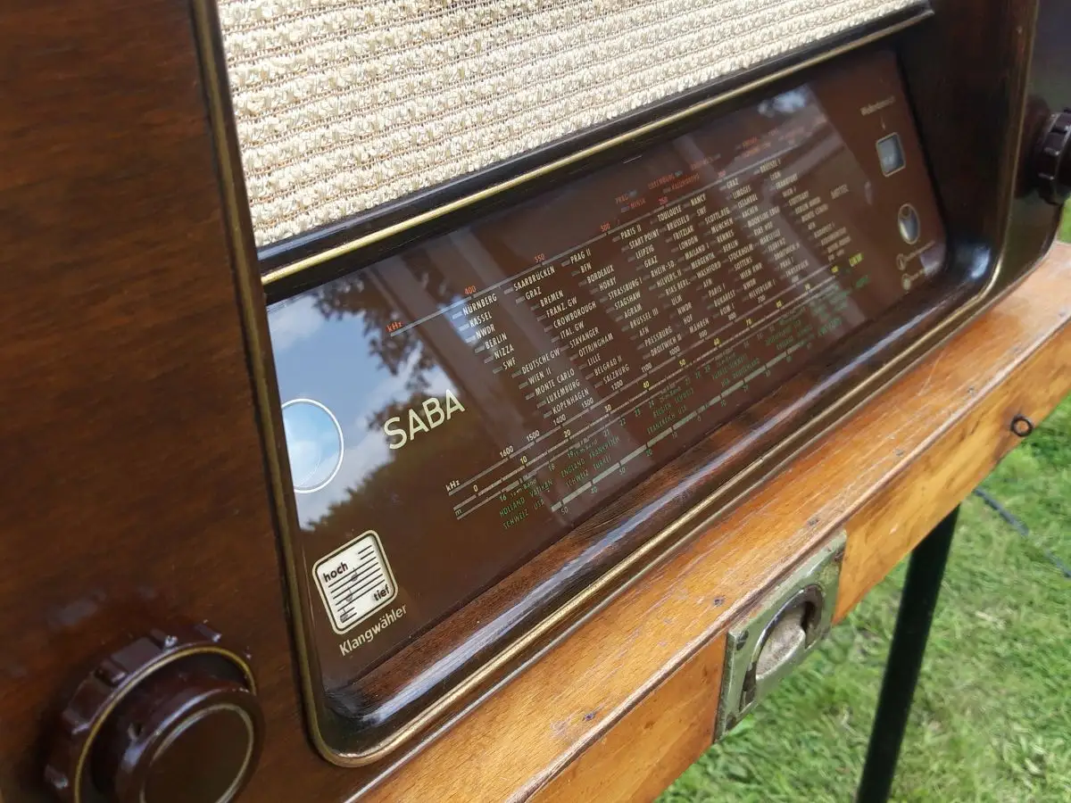 Nr. 34 Saba Bodensee W52 mit original Schaltplan – Baujahr 1951 – 53 - Röhrenradio   12