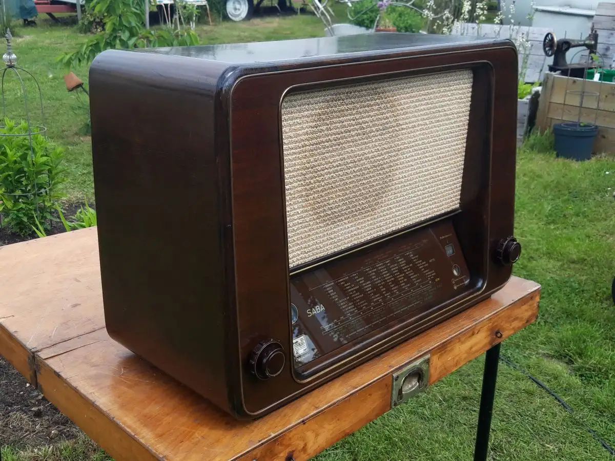 Nr. 34 Saba Bodensee W52 mit original Schaltplan – Baujahr 1951 – 53 - Röhrenradio   4