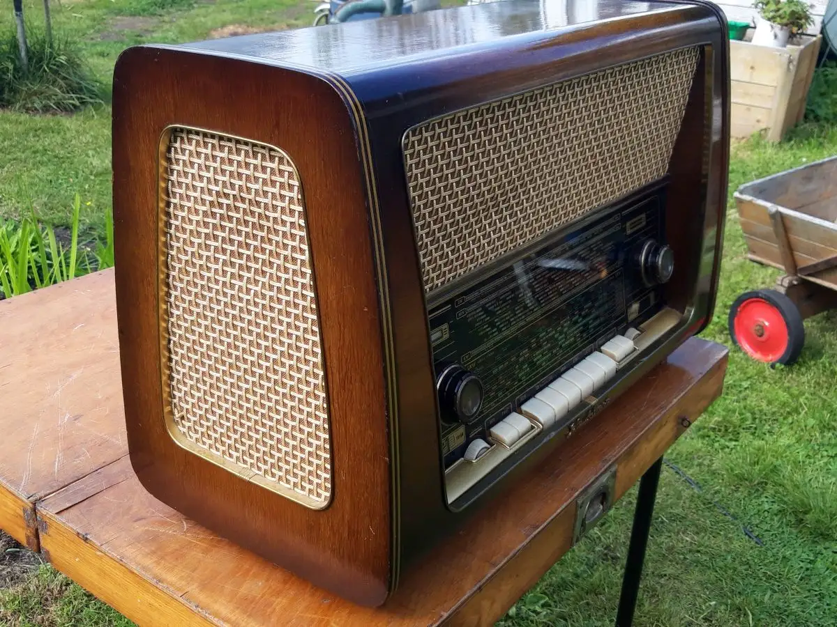 Nr. 37 Schaub-Lorenz Savoy 59 Typ 17010 – Baujahr 1958 – 60  - Röhrenradio   5