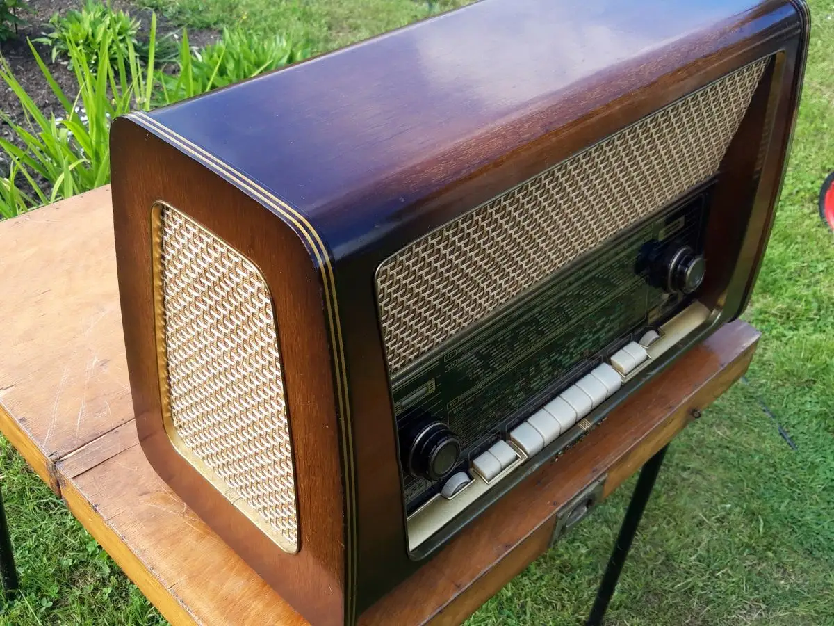 Nr. 37 Schaub-Lorenz Savoy 59 Typ 17010 – Baujahr 1958 – 60  - Röhrenradio   6