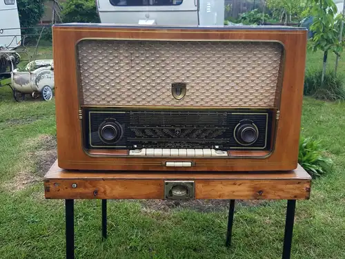 Nr. 38 Wega Radio Stuttgart Typ Wega 301/501 – Baujahr 1956/57  - Röhrenradio  