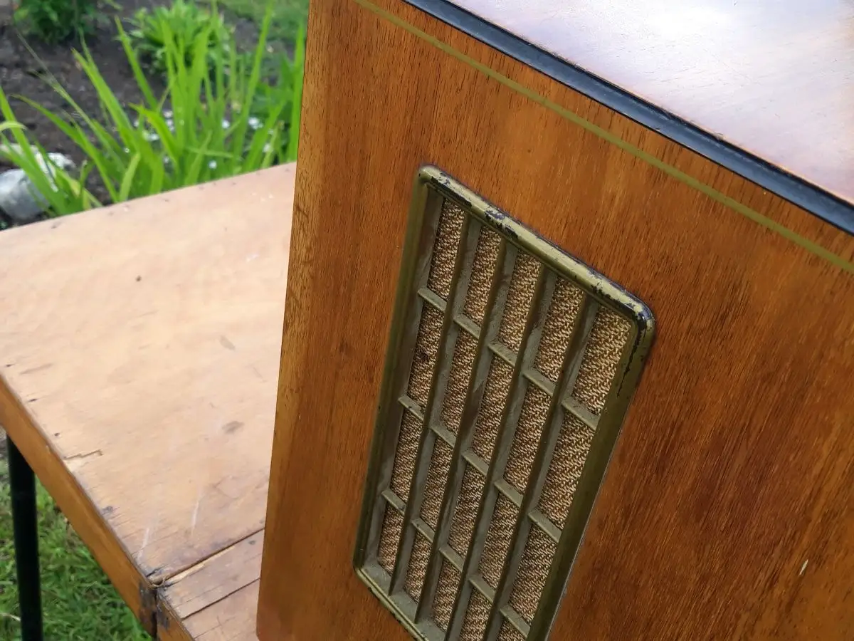 Nr. 38 Wega Radio Stuttgart Typ Wega 301/501 – Baujahr 1956/57  - Röhrenradio   8