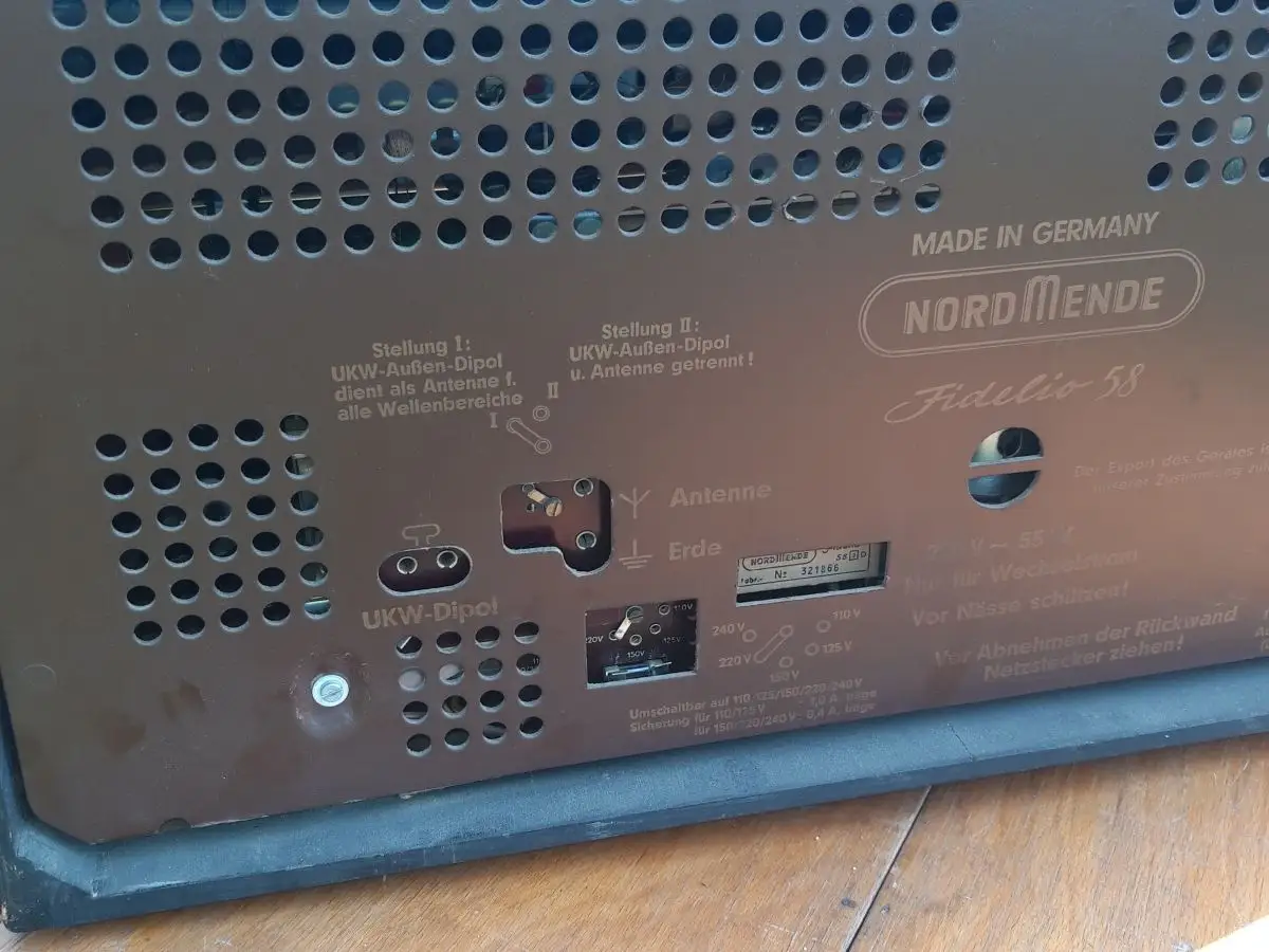 Nr. 39 Nordmende Fidelio 58-3D mit Schallkompressor und original Schaltplan – Baujahr 1957/58 - Röhrenradio   21