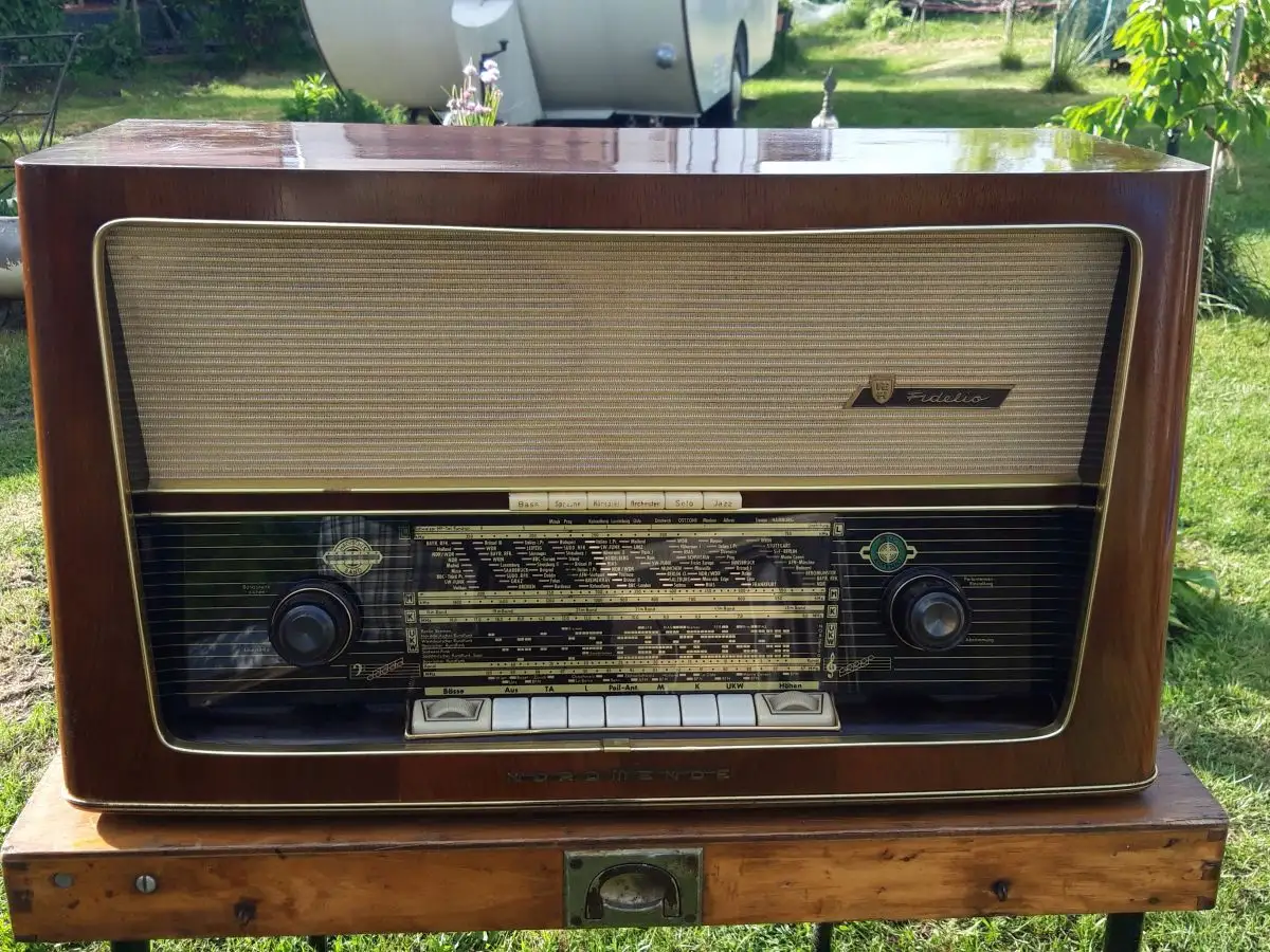 Nr. 39 Nordmende Fidelio 58-3D mit Schallkompressor und original Schaltplan – Baujahr 1957/58 - Röhrenradio   4