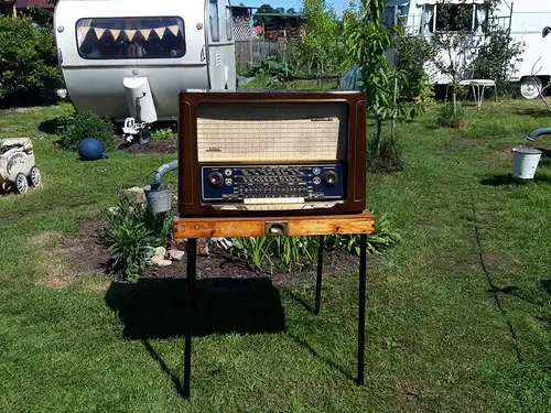 Nr. 40 Grundig 3055/56  – Baujahr 1956 - Röhrenradio  