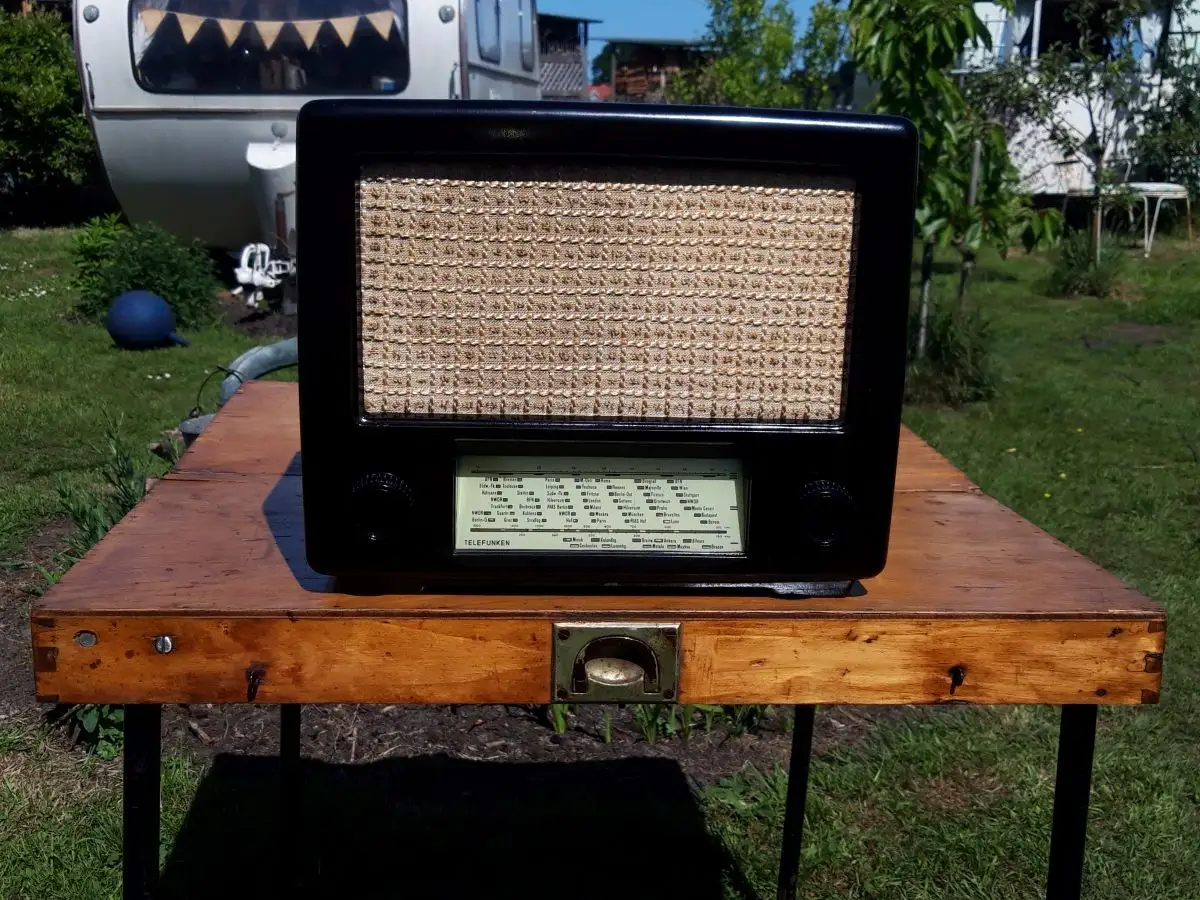 Nr. 41 Blaupunkt Standard Super – Baujahr 1947/48 - Röhrenradio   1