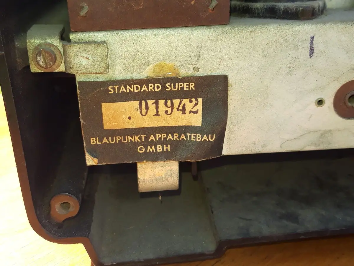 Nr. 41 Blaupunkt Standard Super – Baujahr 1947/48 - Röhrenradio   10