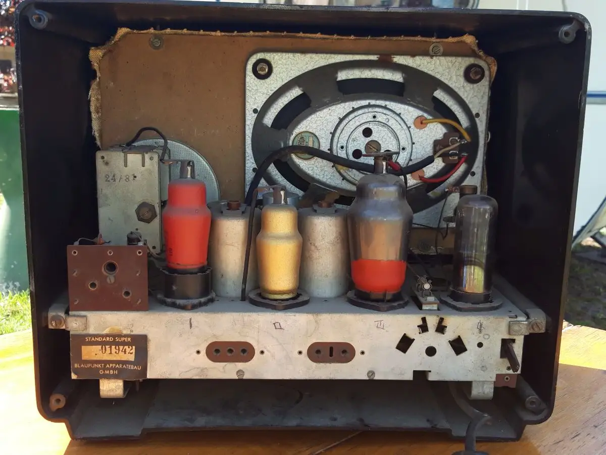 Nr. 41 Blaupunkt Standard Super – Baujahr 1947/48 - Röhrenradio   9