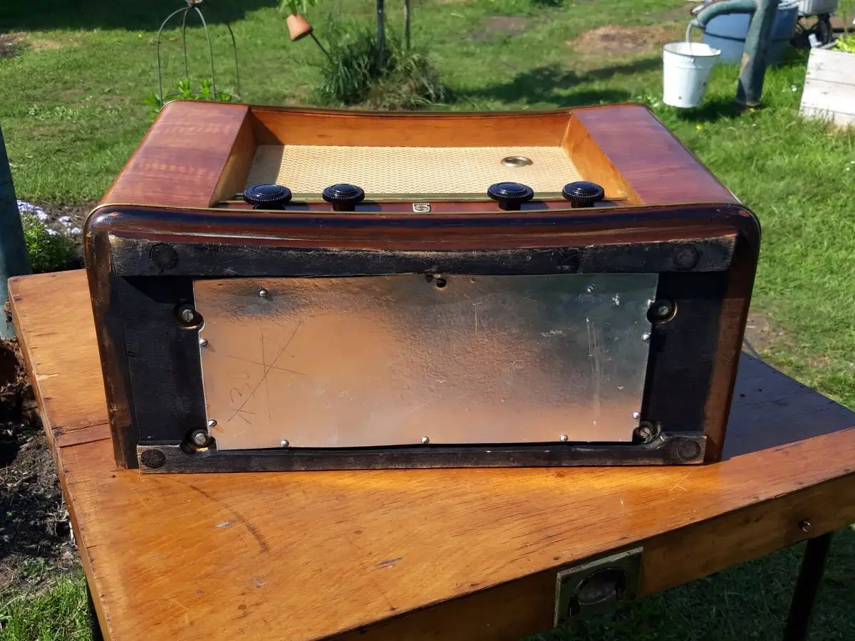 Nr. 44 Philips Saturn 51 BD612A-22 – Baujahr 1951/52 - Röhrenradio   21