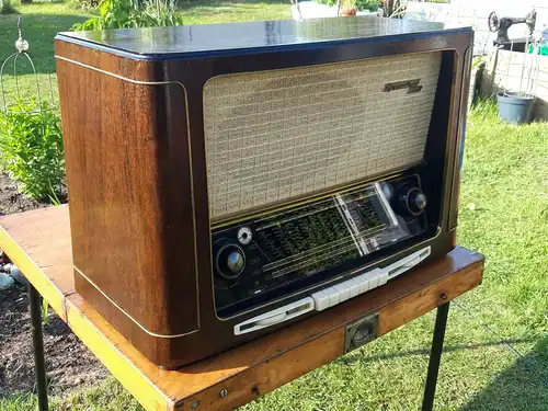 Nr. 47 Grundig 4035W – Baujahr 1953 -55 - Röhrenradio  