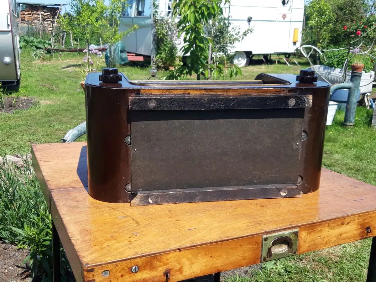 Nr. 52 Wega Radio Stuttgart – Typ 467W1 Diana – Baujahr 1951/52  - Röhrenradio   21