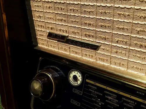 Nr. 53 Grundig Ty 4035W/3D – Baujahr 1954/55 - Röhrenradio  