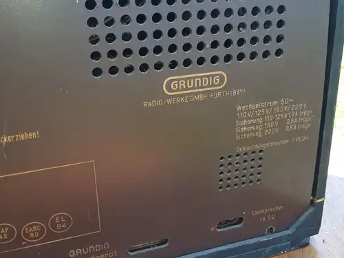 Nr. 53 Grundig Ty 4035W/3D – Baujahr 1954/55 - Röhrenradio  