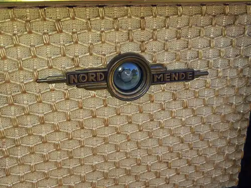 Nr. 64 Nordmende Fidelio mit original Schaltplan im Gerät – Baujahr 1953/54   - Röhrenradio  