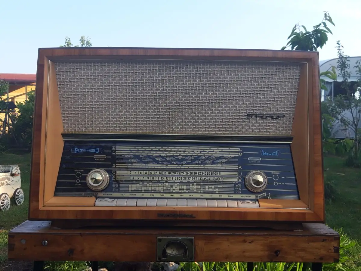 Nr. 70 Imperial Vollstereo-Super 609T – Baujahr 1960/61  - Röhrenradio   0