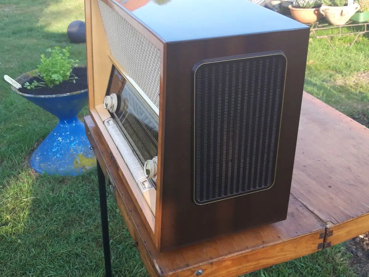 Nr. 70 Imperial Vollstereo-Super 609T – Baujahr 1960/61  - Röhrenradio   3