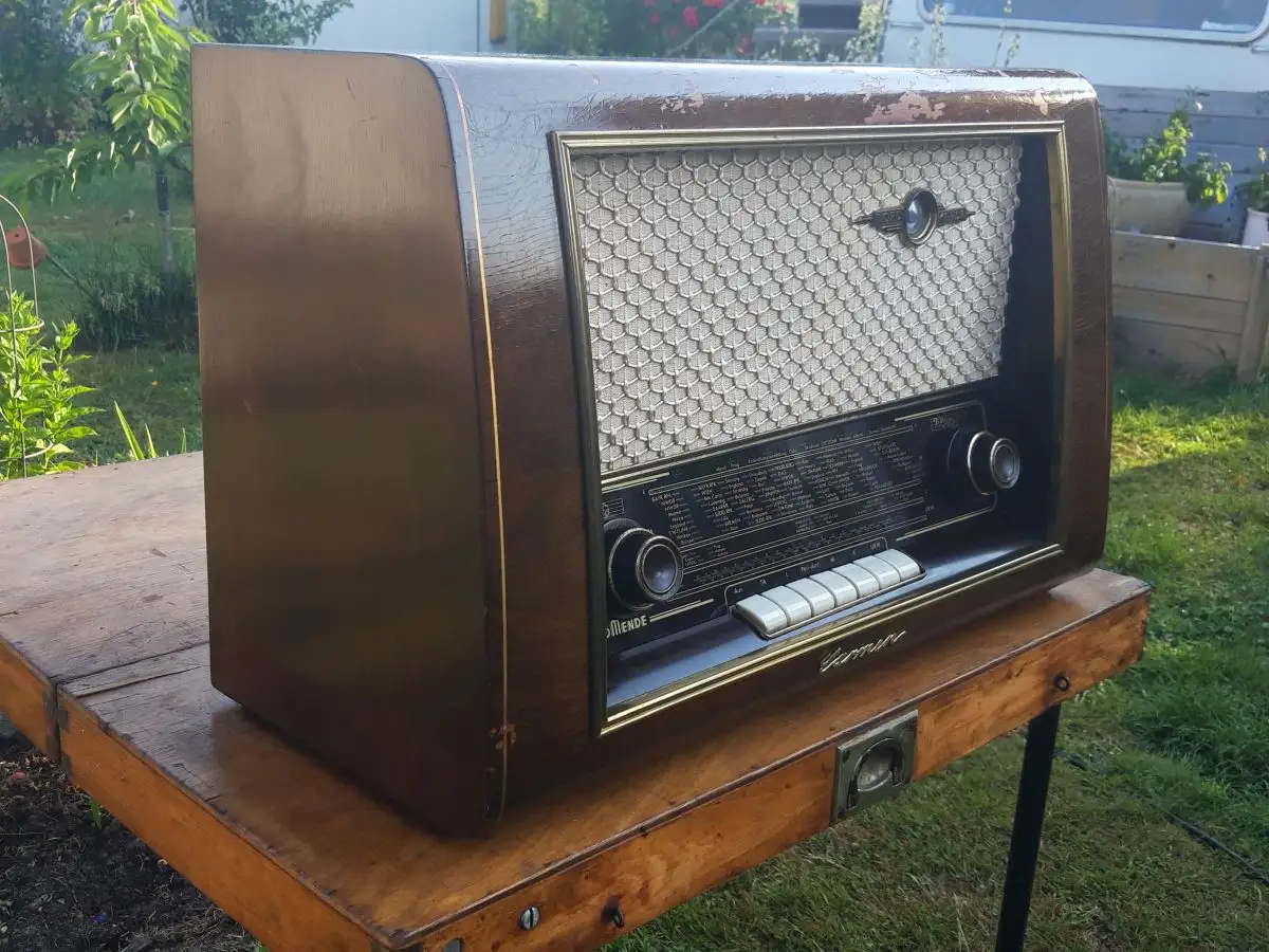 Nr. 71 Nordmende Carmen 55 mit original Schaltplan – Baujahr 1954/55- Röhrenradio   0