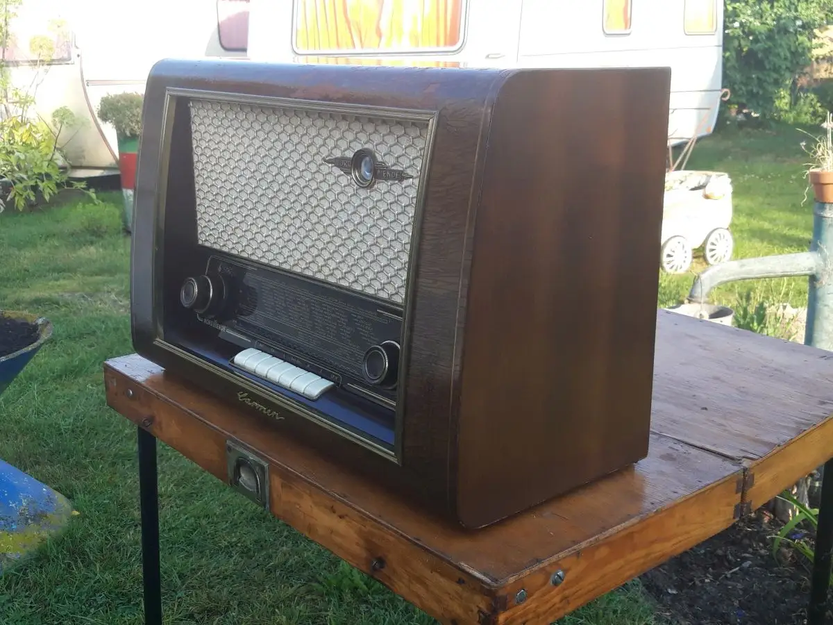 Nr. 71 Nordmende Carmen 55 mit original Schaltplan – Baujahr 1954/55- Röhrenradio   2