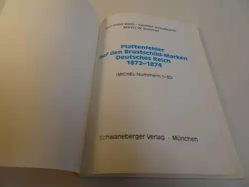 Michel Handbuch Plattenfehler auf den Brustschild-Marken (23013)