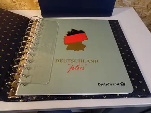 Dt. Post Deutschland Plus 2010+2011 komplett im Binder (26233)