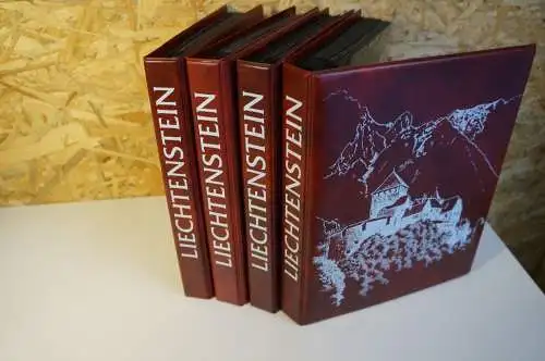 4 Liechtenstein Philswiss Alben rot mit 2er Hüllen (27932)