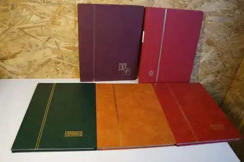 5 Einsteckbücher mit je 16 weißen Seiten verschiedene Farben (28247)